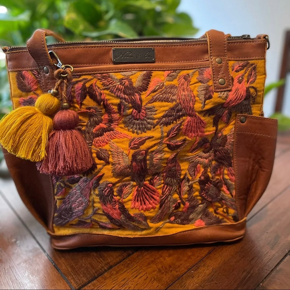 Nena & Co 
hummingbird medium TPB